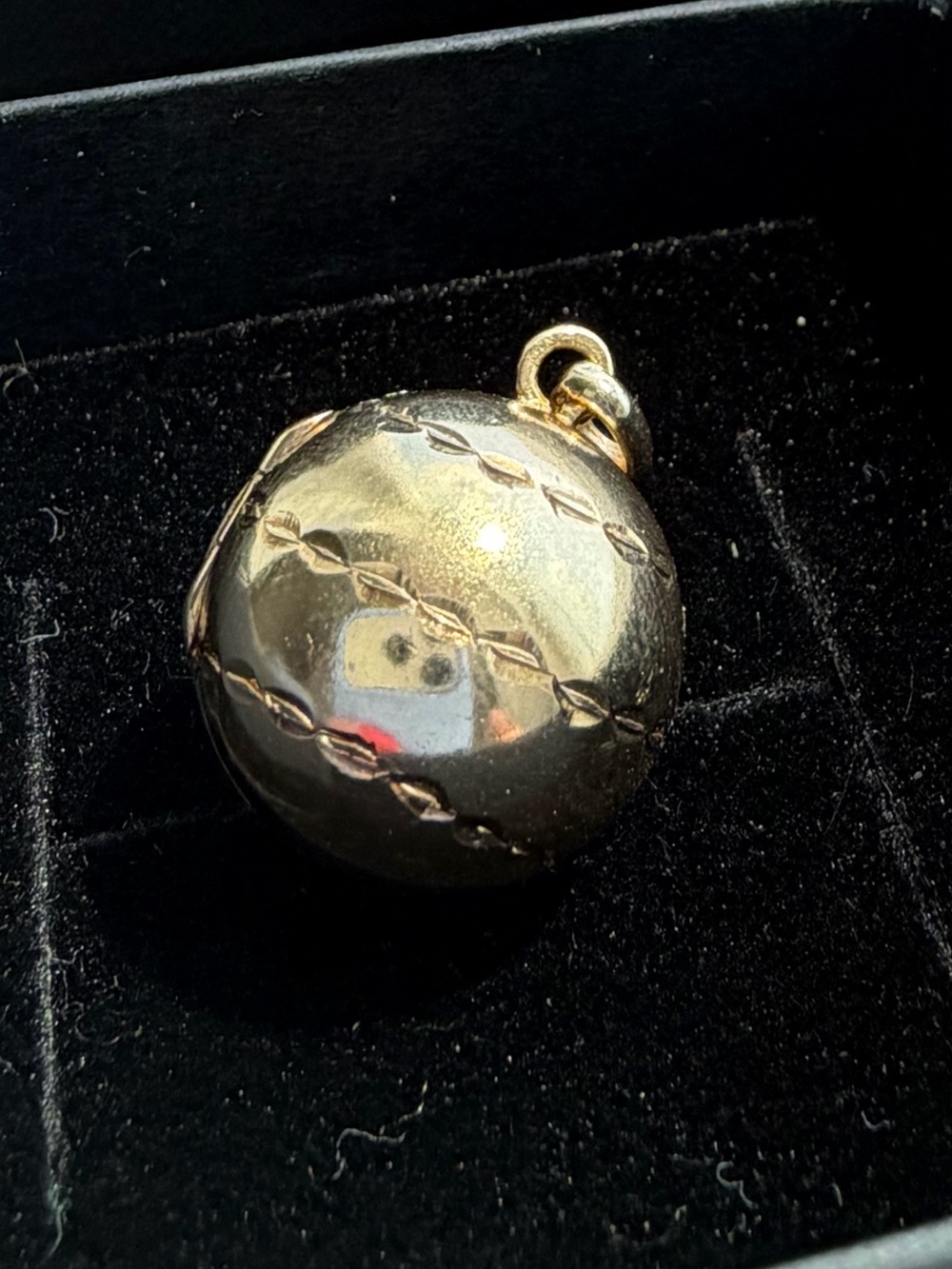 Antique 9k Gold Round Locket Pendant